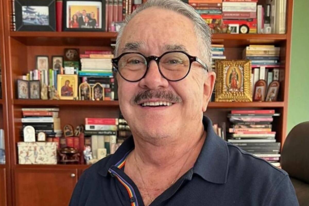 Pedro Sola quiere posar desnudo a sus 75 años