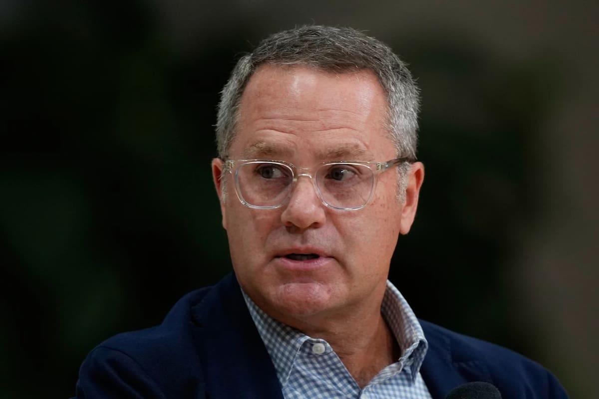 El director ejecutivo de Walmart, Doug McMillon, habla en la Cumbre de Oportunidades el jueves 25 de septiembre de 2025 en Bentonville, Arkansas. (Foto AP/Charlie Riedel)