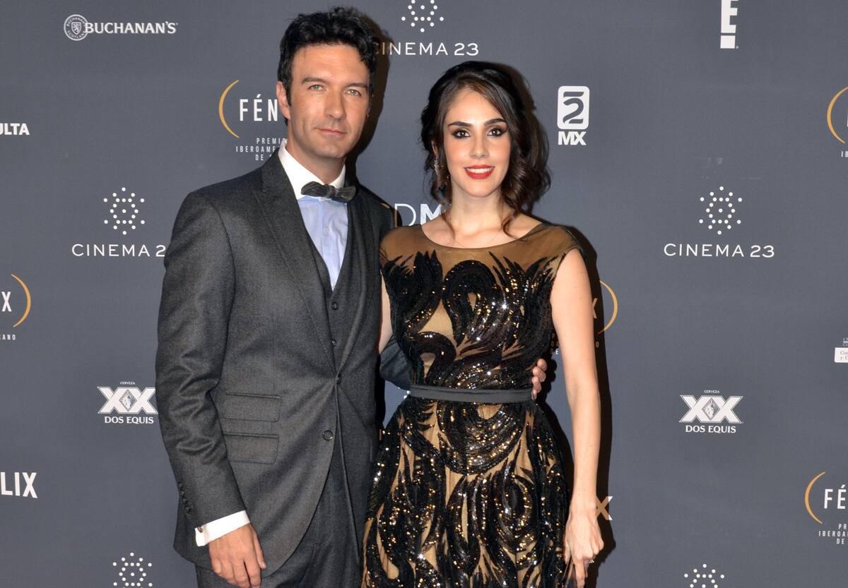 Sandra Echeverría y Leonardo de Lozanne celebraron recientemente su décimo aniversario de boda.