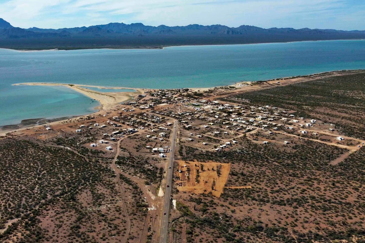 Busca Montes de Oca impulsar turismo en Punta Chueca
