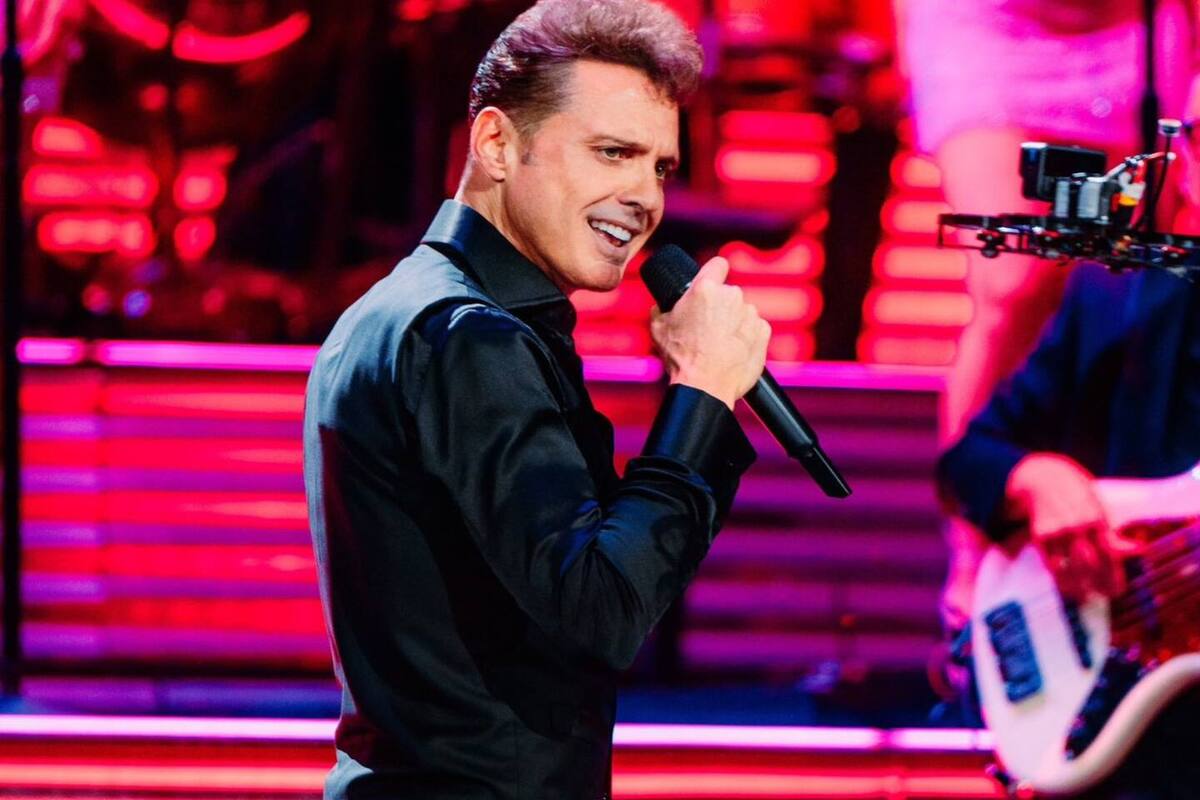 Luis Miguel levanta sospechas de matrimonio tras ocultar un anillo en público