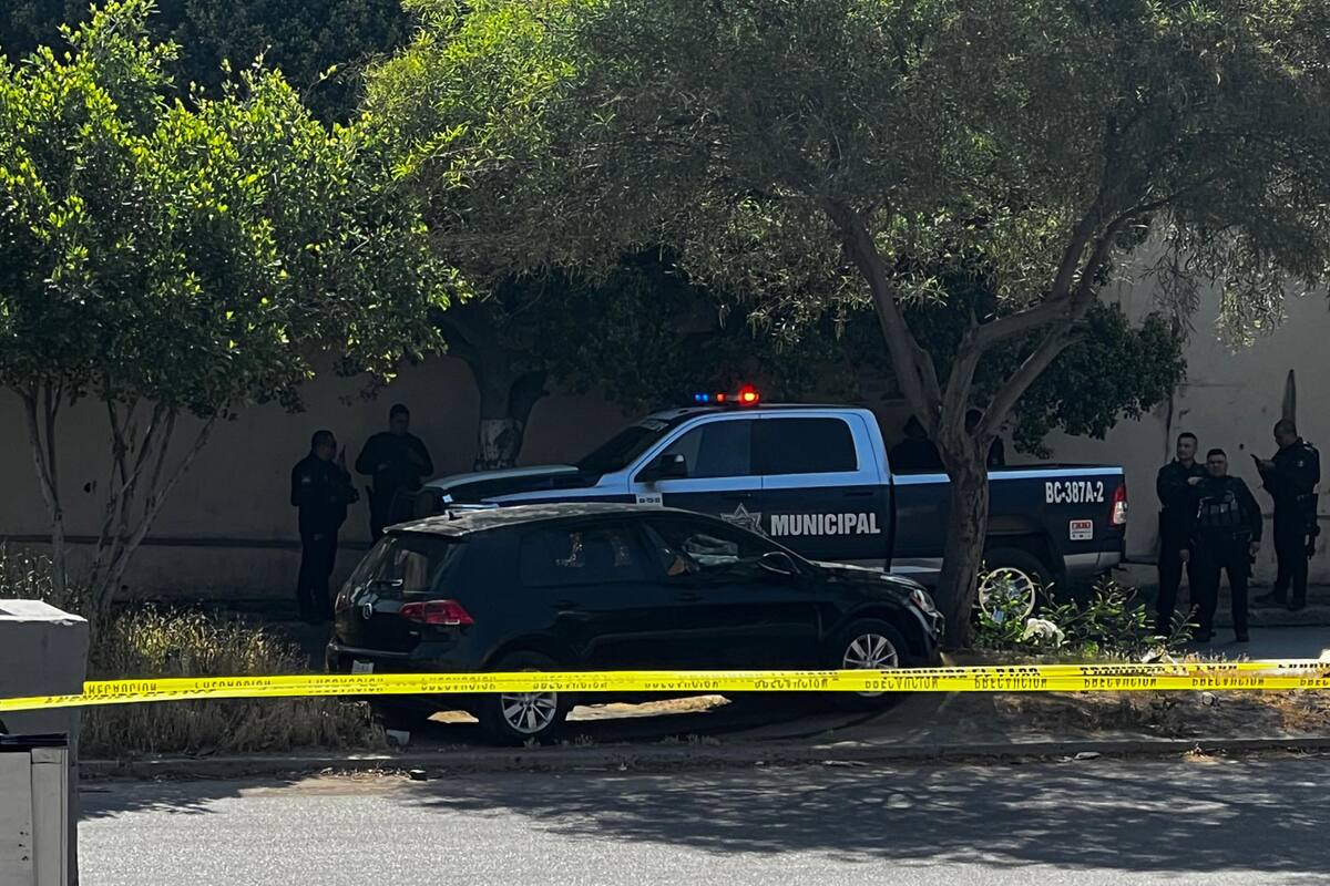 Homicidios Tijuana: Matan a agente municipal en Villa del Real