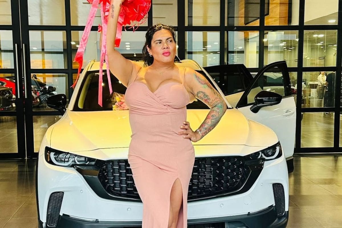 Kimberly ‘’La más preciosa’' estrena nueva camioneta y lo presume en redes