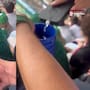 Aficionado mexicano se vuelve viral tras ingresar alcohol escondido en un teléfono