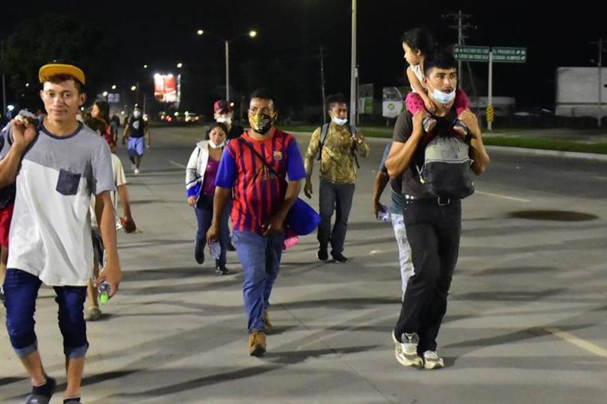 Guatemala exigirá prueba negativa de la Covid-19 a migrantes hondureños