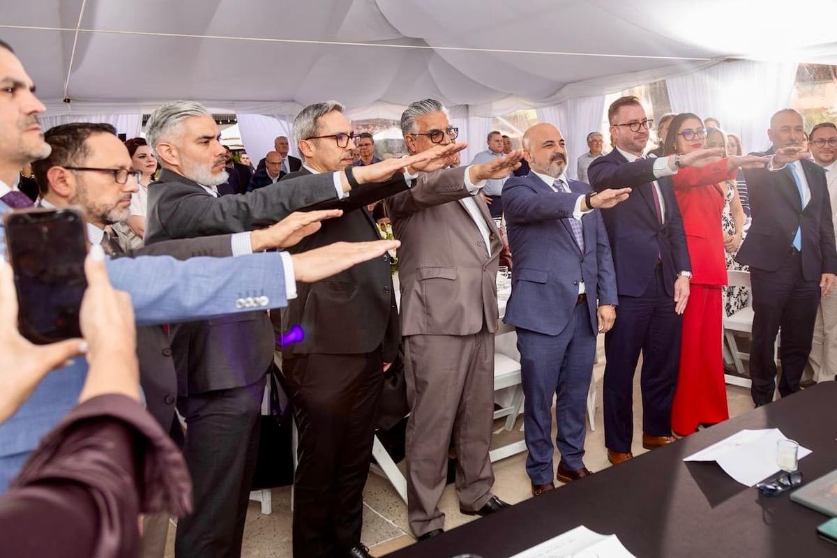 Asume Gabriel Tobías Duarte la presidencia de notarios en BC