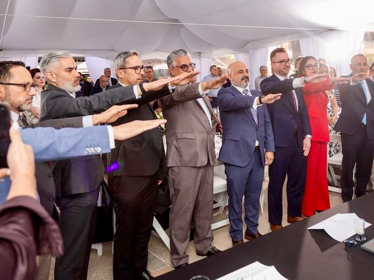 Asume Gabriel Tobías Duarte la presidencia de notarios en BC