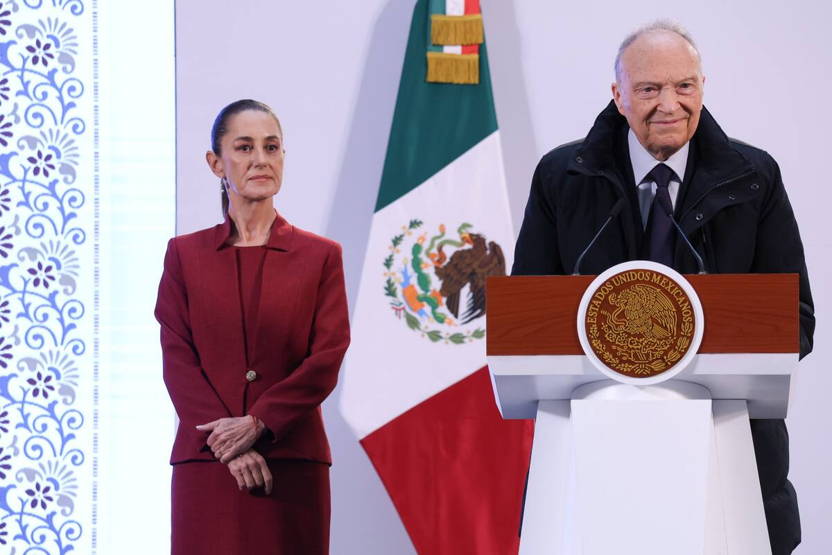EU debe informar sobre el piloto que aterrizó con “El Mayo” secuestrado en Culiacán y explicar por qué no lo detuvo: Gertz Manero