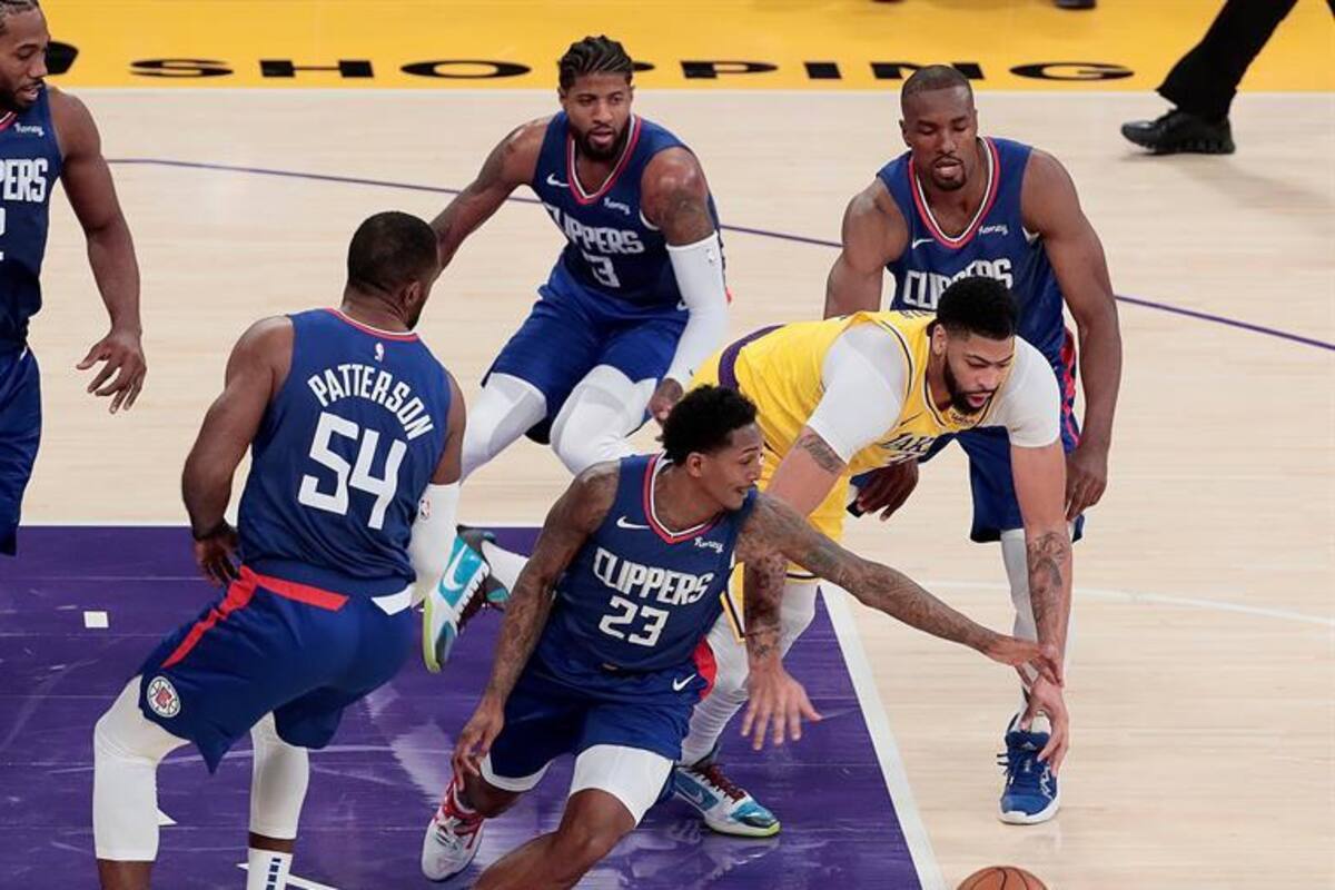 Clippers le pegan a los campeones Lakers en su presentación