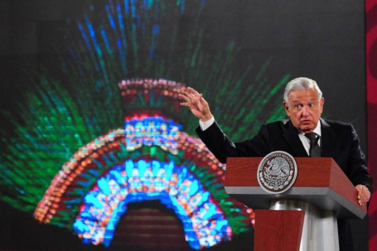 López Obrador pide con carta retorno de penacho de Moctezuma
