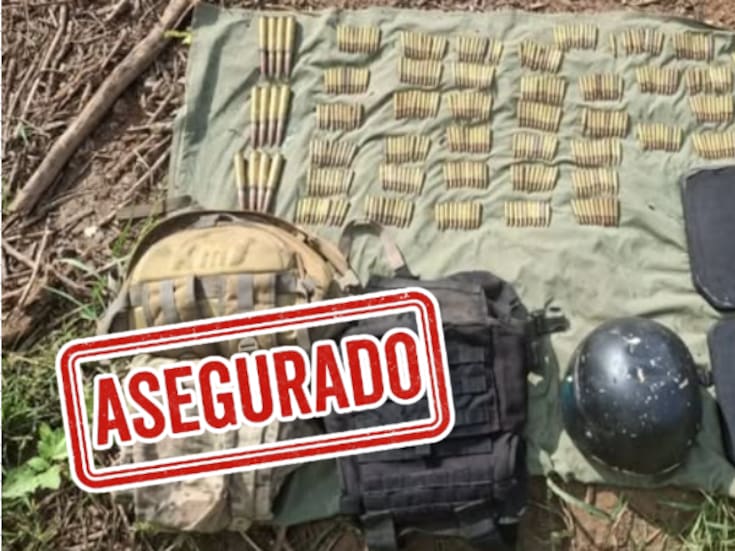 Hallan arsenal oculto en Sinaloa: 425 balas y equipo táctico cerca del poblado Las Higueras