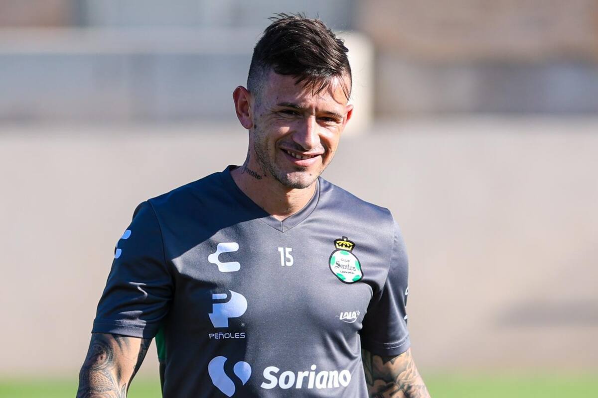 Brian Lozano, jugador de Santos, solo salió a visitar a su abuela y su auto terminó rafagueado por metralleta