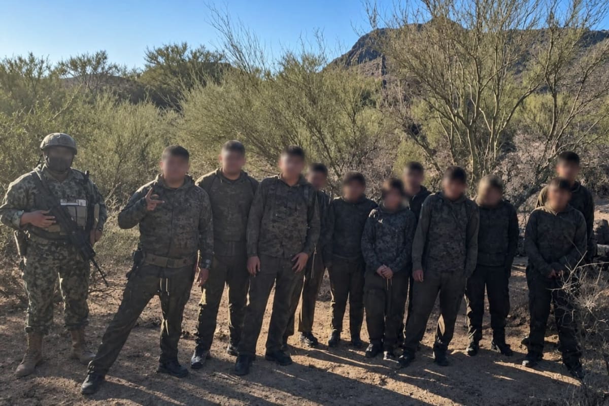 Interceptan en Nogales a grupo de inmigrantes que se organizaban para ingresar ilegalmente a Estados Unidos