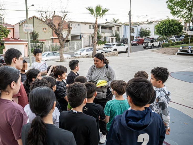Padres protestan por retiro de aros y restricción en cancha de Lomas Hipódromo