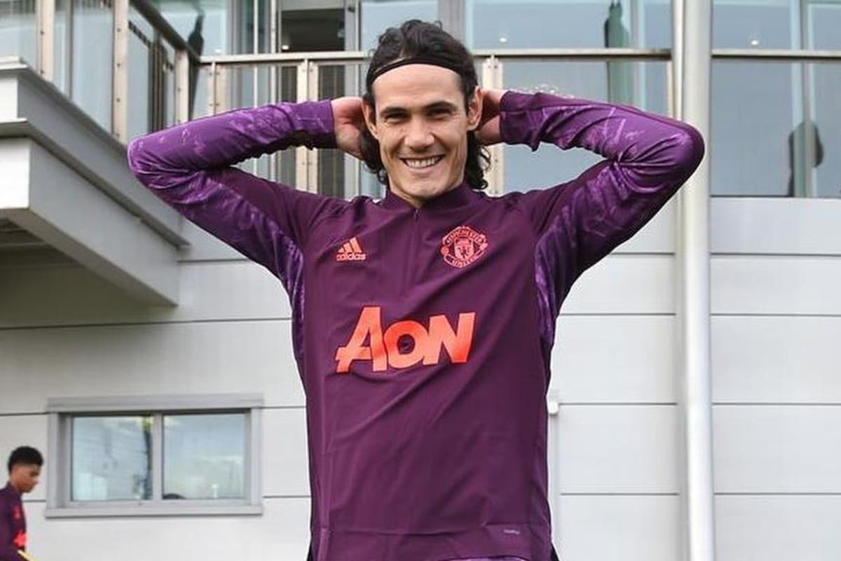 Edinson Cavani no estará presente en duelo de la Champions League con Manchester United