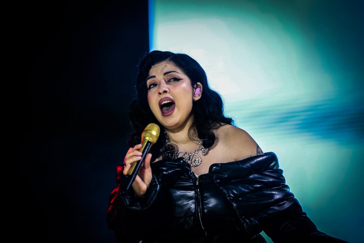 Mon Laferte le da ‘Su buen amor’ a Tijuana