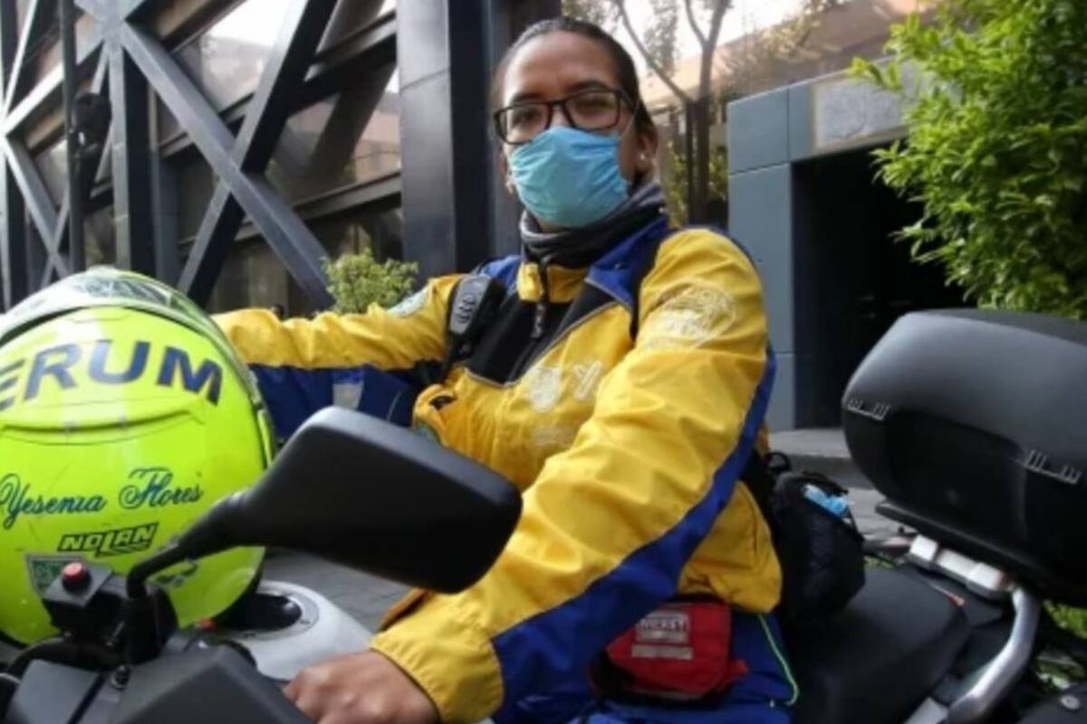 Yesenia, paramédico del ERUM, supera Covid y está lista para seguir la batalla