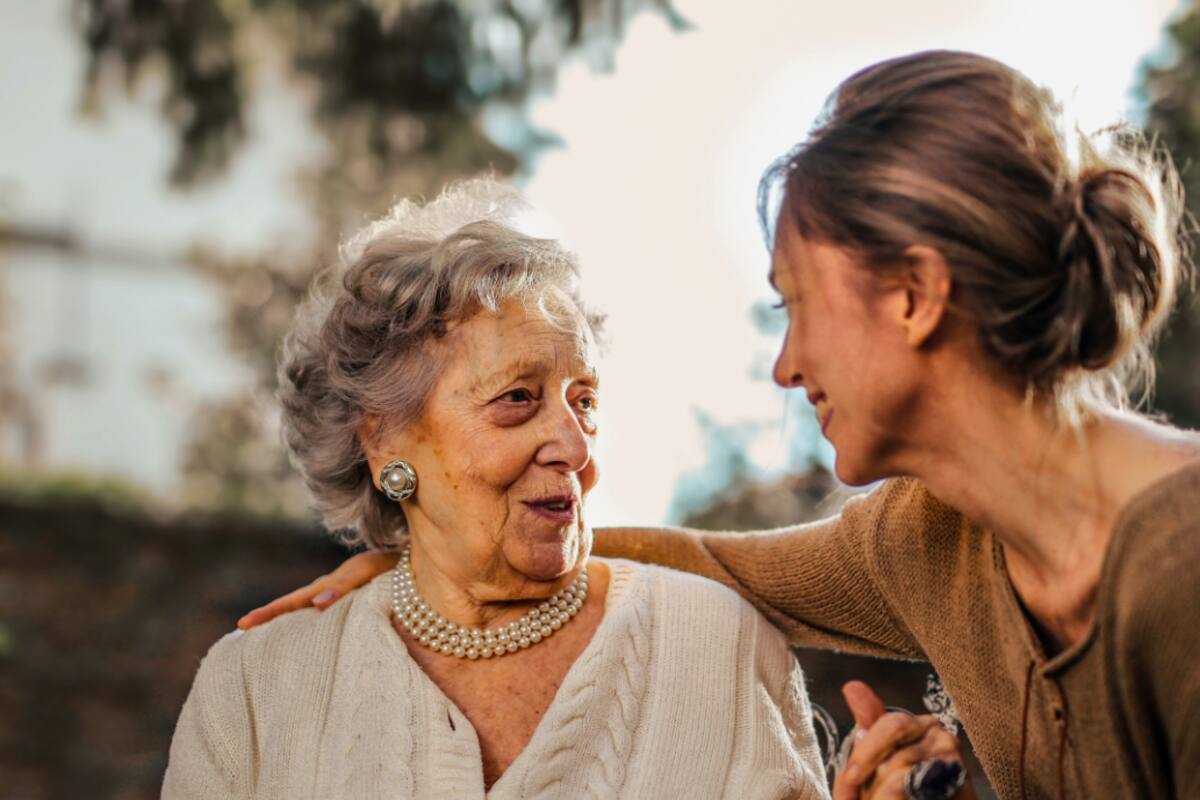 Las mujeres necesitan más conciencia sobre enfermedades como la osteoporosis