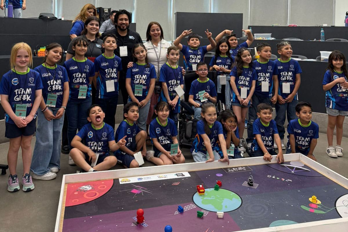 Ganan alumnos concurso de robótica