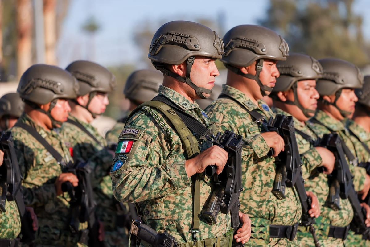 En este acto solemne se rindió homenaje a las y los elementos militares caídos durante el operativo realizado recientemente en Jalisco para proteger a la población. Foto: Cortesía