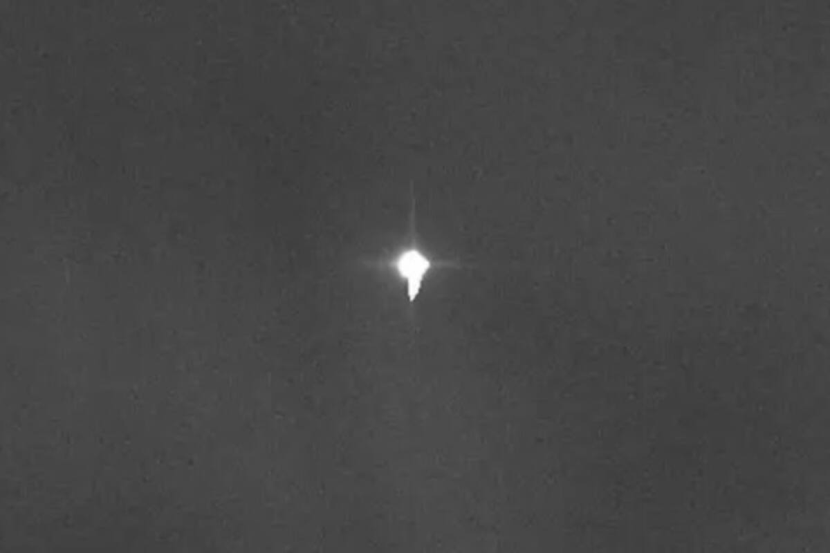 Cohete chino fuera de control es captado en imagen por astrónomos