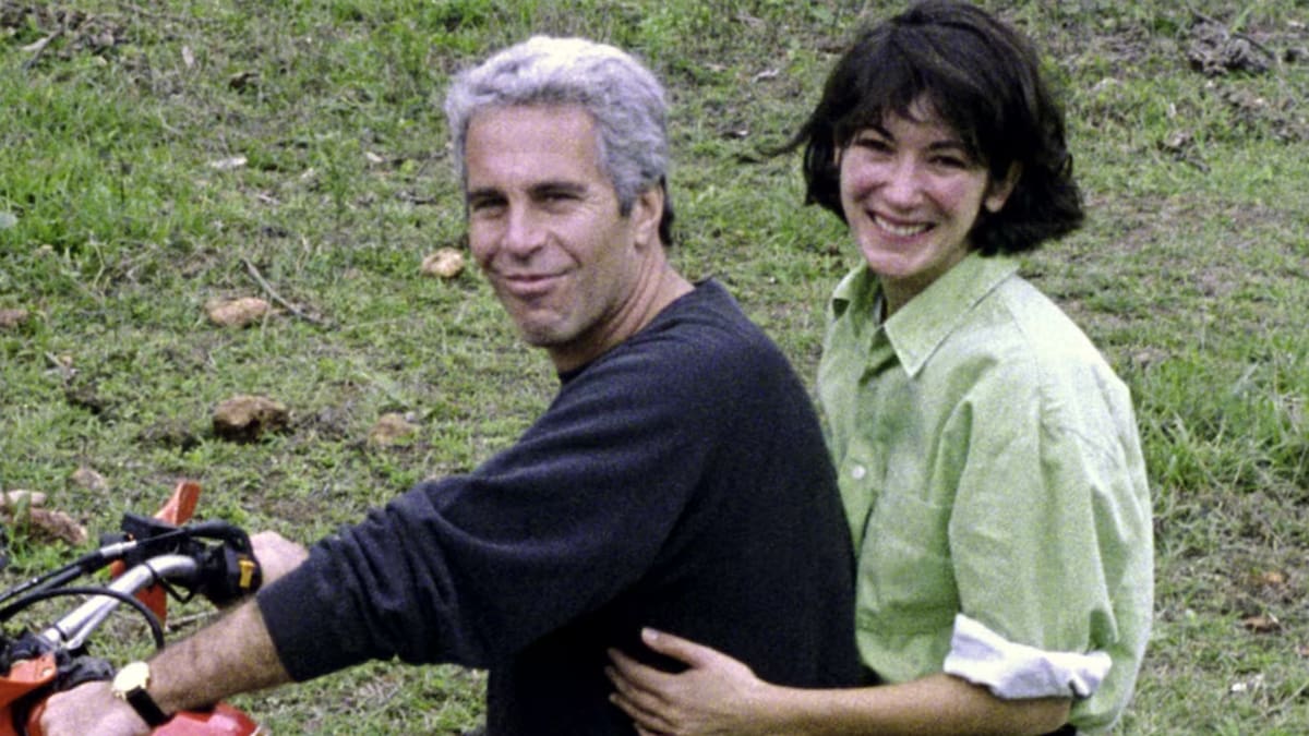 La colaboradora de Epstein cumple condena en Texas y podrá solicitar libertad condicional en 2037. (Reuters)