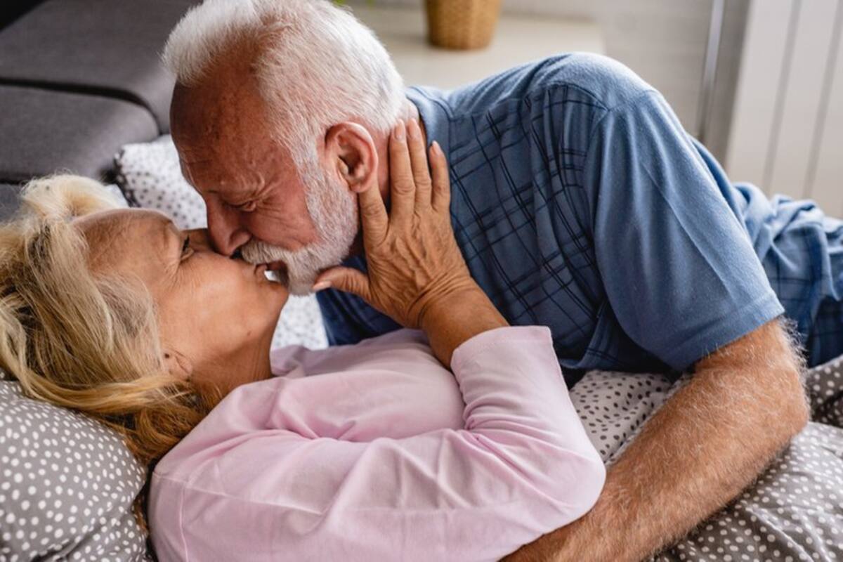 ¿Se acaba realmente el deseo sexual al envejecer?