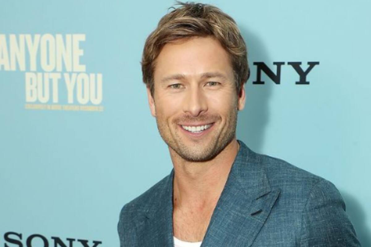 Glen Powell afirma que menospreciar las comedias románticas es “un poco absurdo”