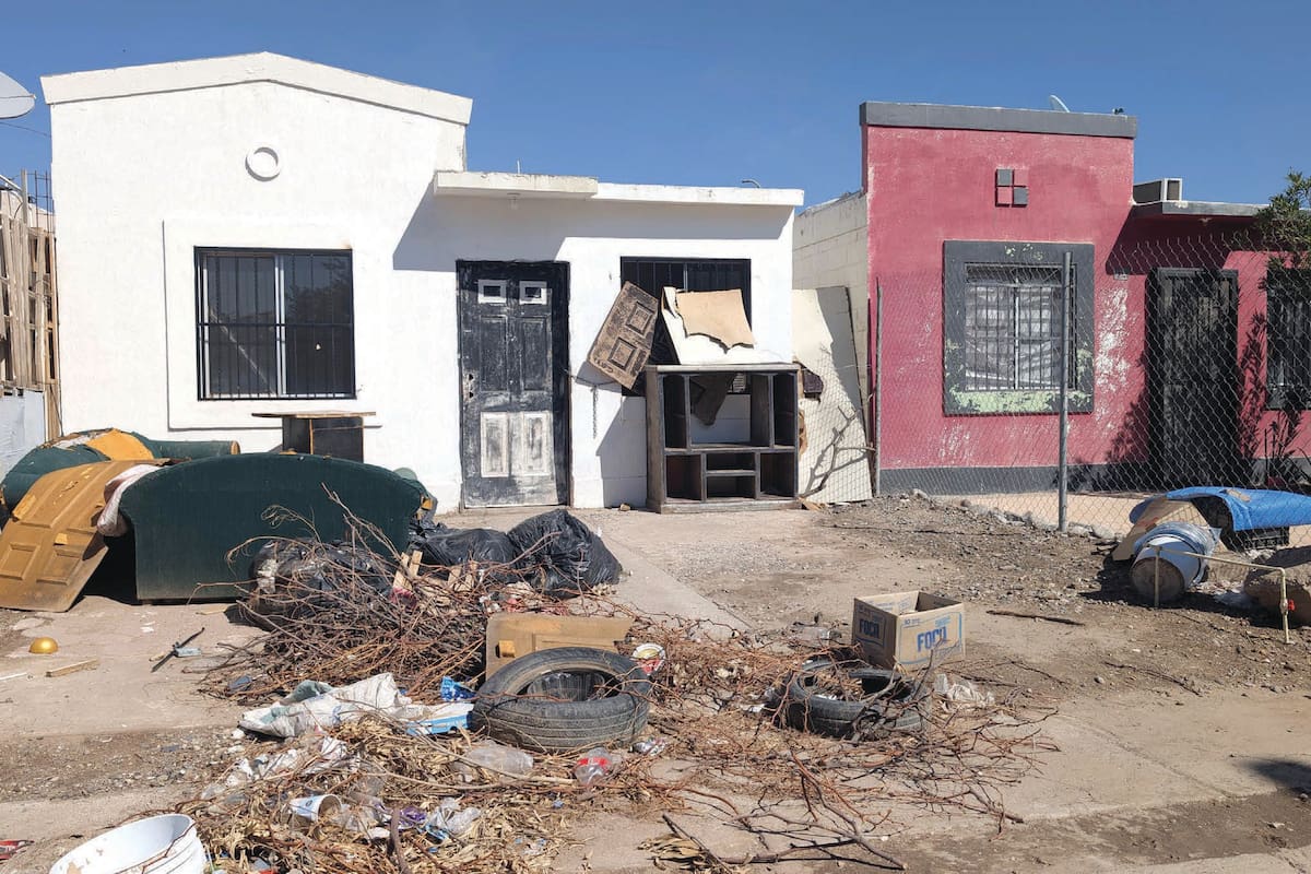 Hermosillo enfrenta el abandono de 1,890 viviendas mientras vecinos denuncian casas invadidas, basureros, plagas e incendios en sus colonias