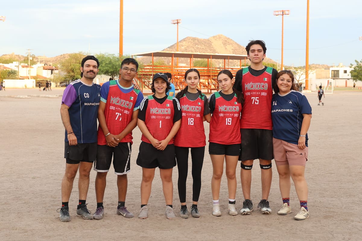 Jóvenes sonorenses buscan apoyo para representar a México en Mundial de Ultimate Frisbee en España