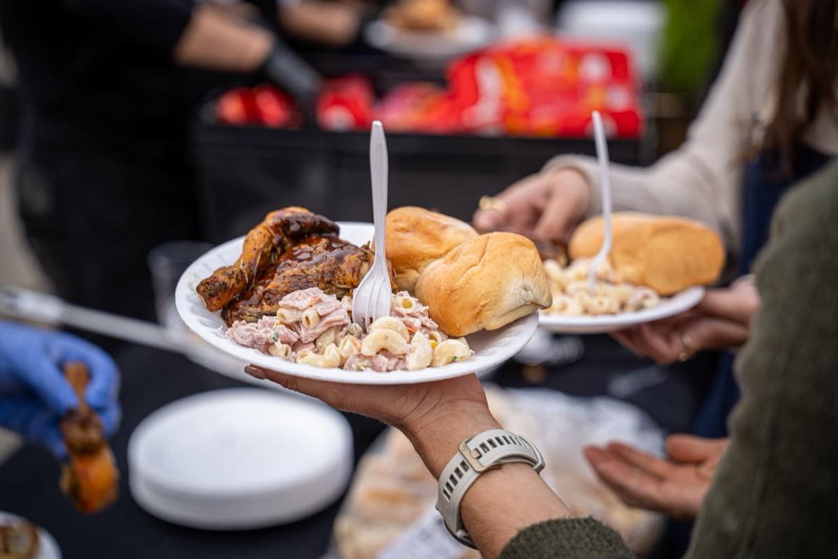 Esta jornada está dirigida a quienes no cuentan con un lugar donde pasar estas fechas. Foto : Border Zoom