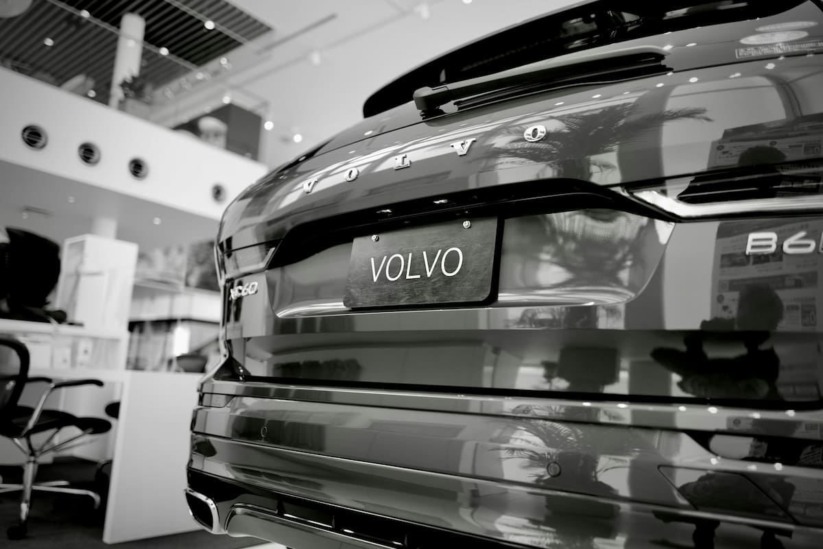 Por ahora, la medida para los propietarios de los vehículos contemplados es limitar la carga por debajo del 70% y solicitar la revisión con un distribuidor Volvo autorizado. | Foto: Unsplash