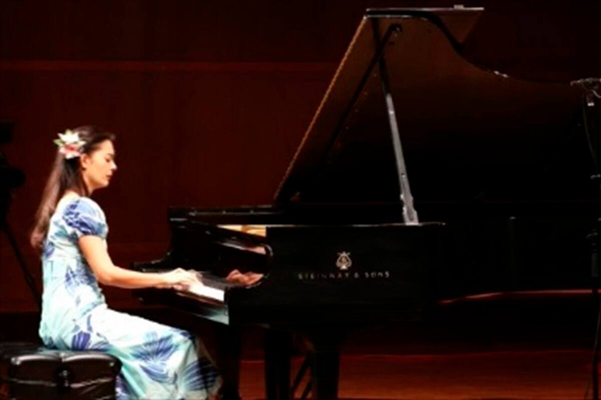 La pianista que cambió la fama mundial por la Isla de Pascua