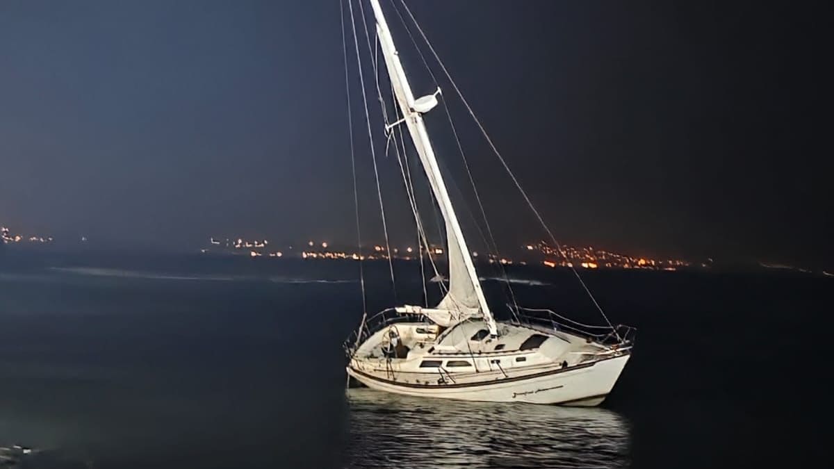 Interceptan velero con siete personas a bordo en intento de cruce ilegal frente a costas de Rosarito