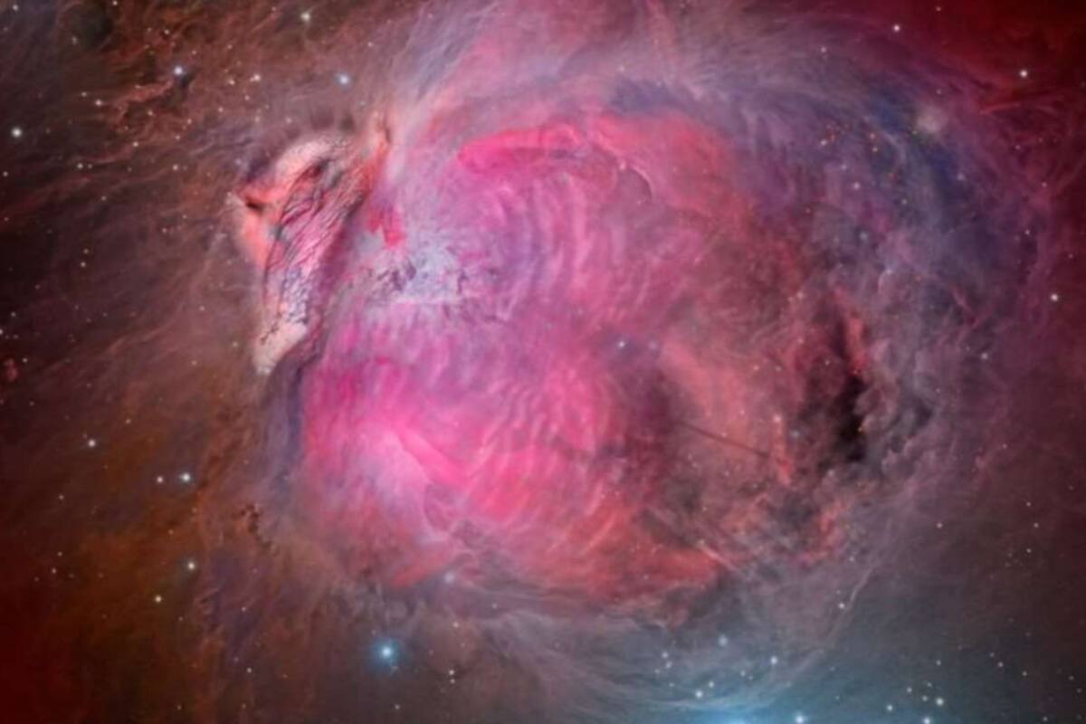 Capta la NASA nebulosa con forma de pavo