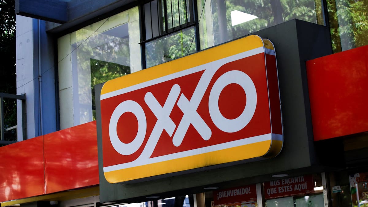 OXXO habilita tiendas como puntos para recoger paquetes y devolver compras en línea mediante una alianza con Cubbo