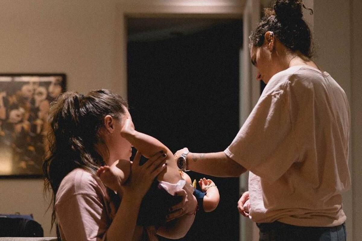 Joy Huerta, su esposa e hija posaron para la portada de reconocida revista