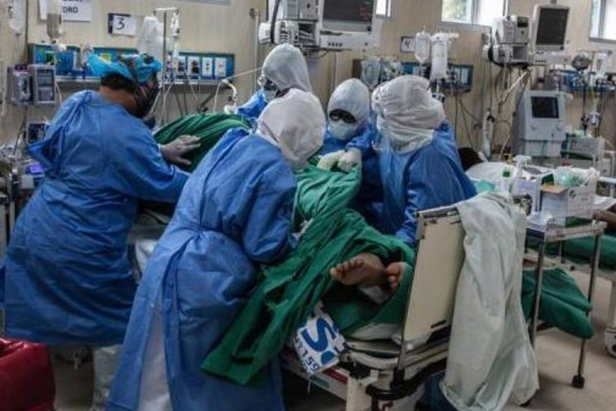 Perú suma casi 783 mil casos de Covid-19 y ensaya con plasma convaleciente