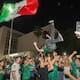 Hermosillenses celebran frente al Museo de la Unison el triunfo de México ante Ecuador en el Mundial 2026