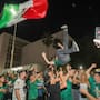 Hermosillenses celebran frente al Museo de la Unison el triunfo de México ante Ecuador en el Mundial 2026