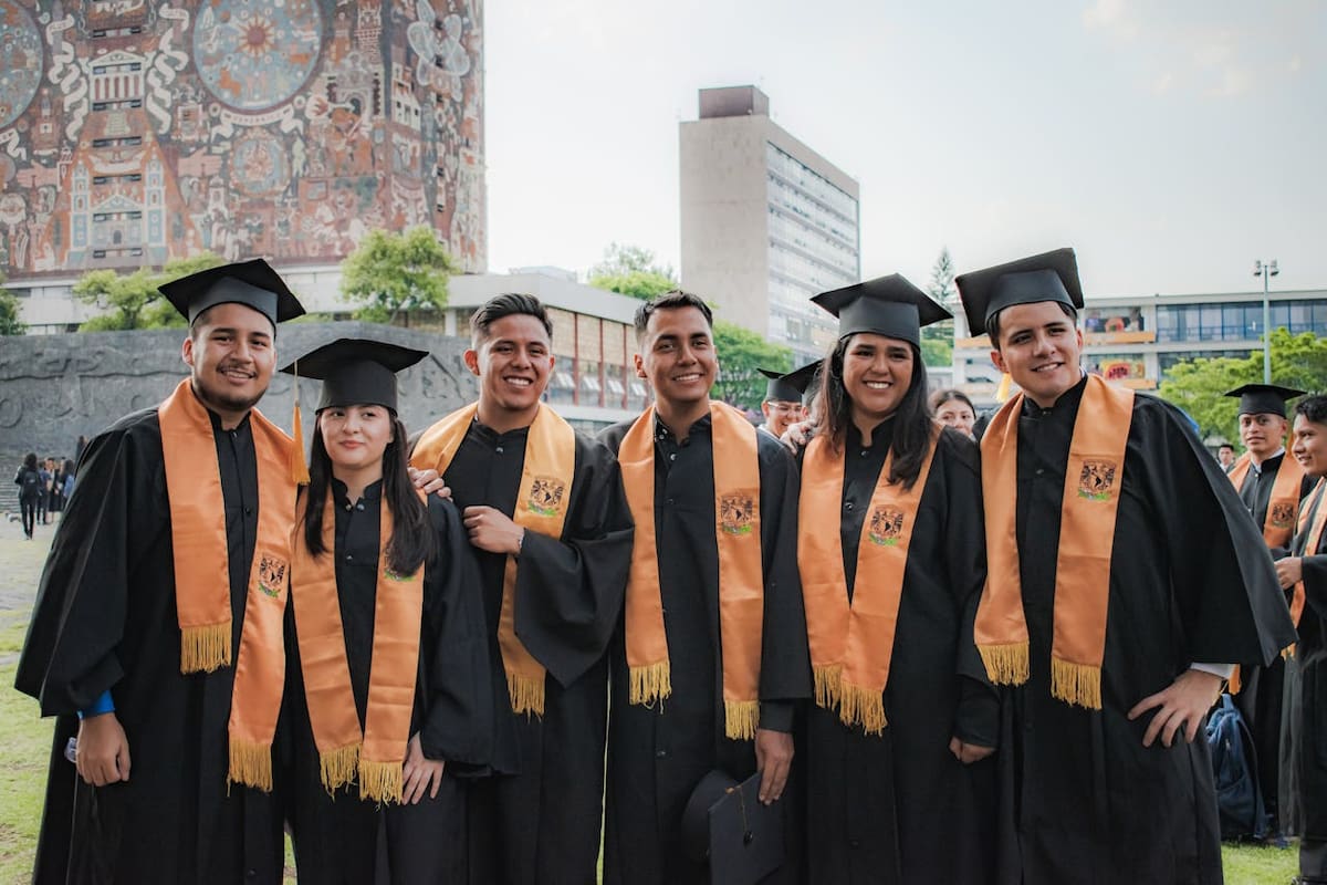 SEP alerta que 3 de cada 10 universitarios abandonan la carrera en primer año y sólo 4.4% de jóvenes de bajos recursos logra estudiar licenciatura