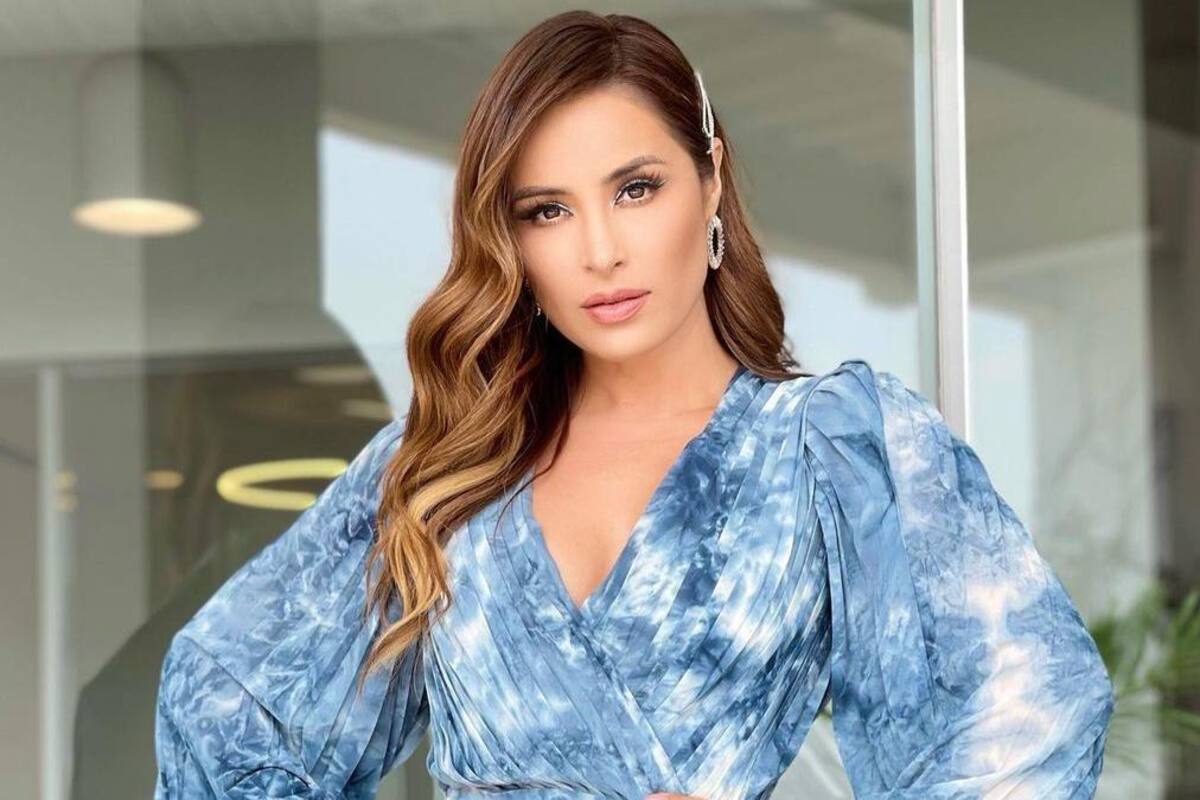 Cynthia Rodríguez aparece bailando con un hombre y no es Carlos Rivera!