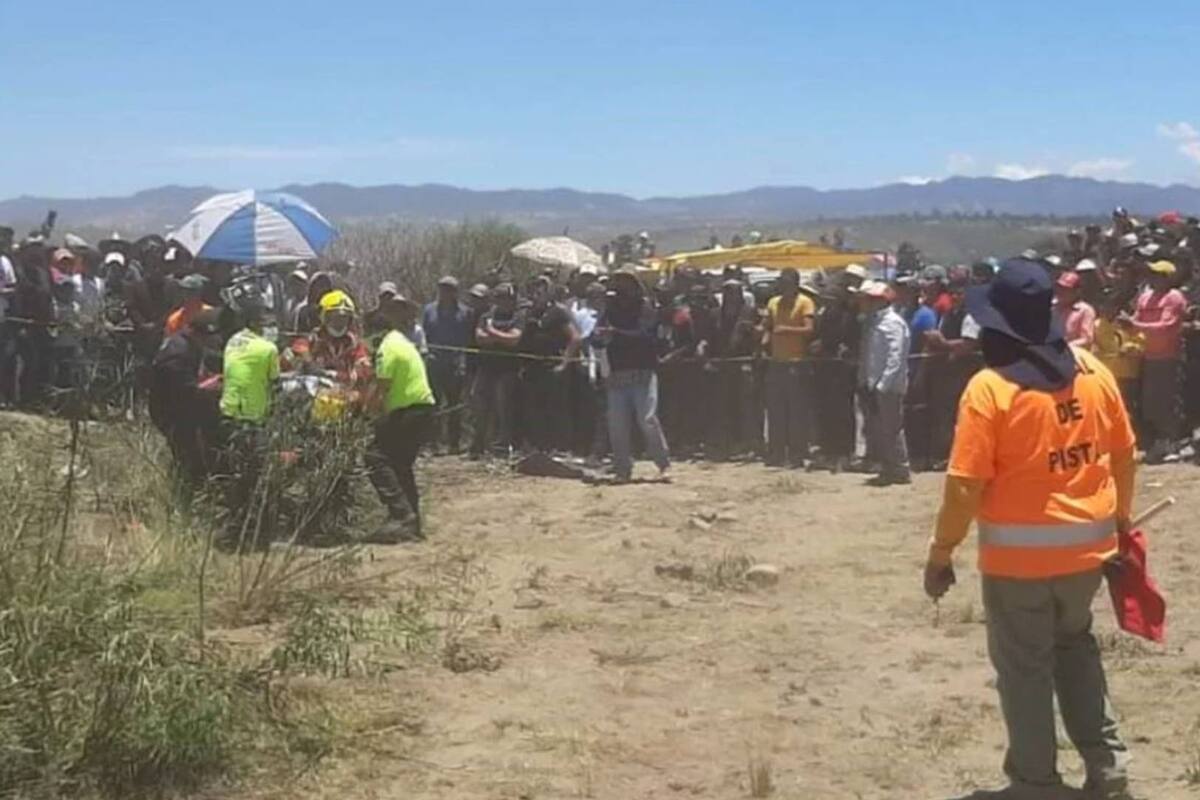 Mujer muere luego de que un vehículo se descarriló en la Carrera de Carcachas de Huamantla