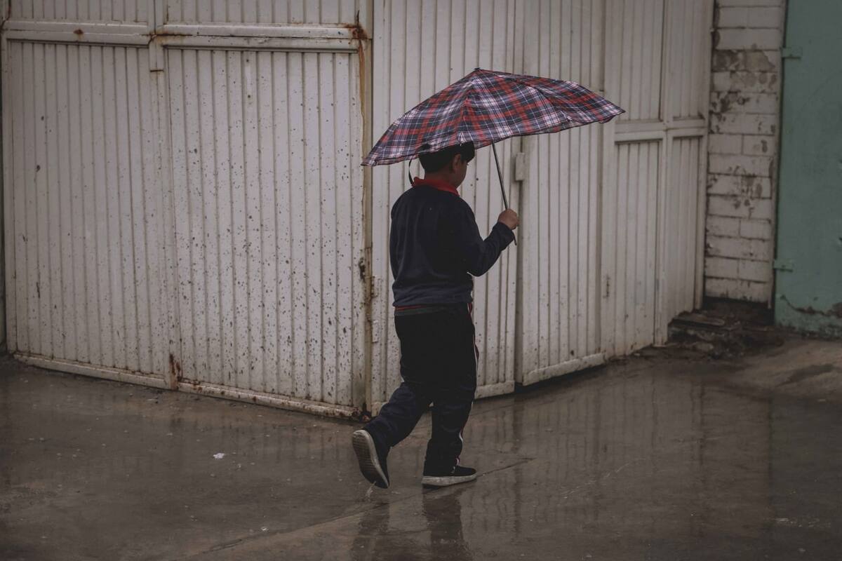 Se suspenden clases en BC este martes
