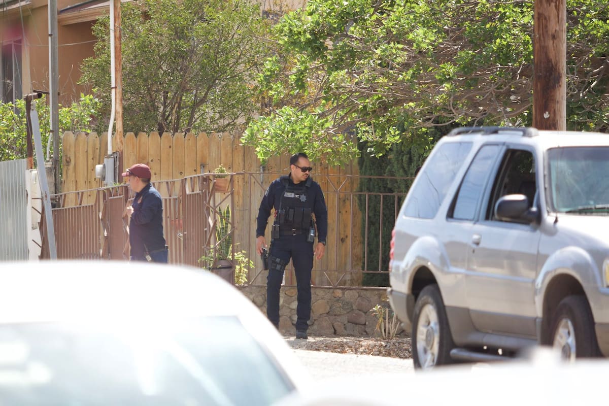 Acribillan a hombre en su camioneta en colonia Guaycura