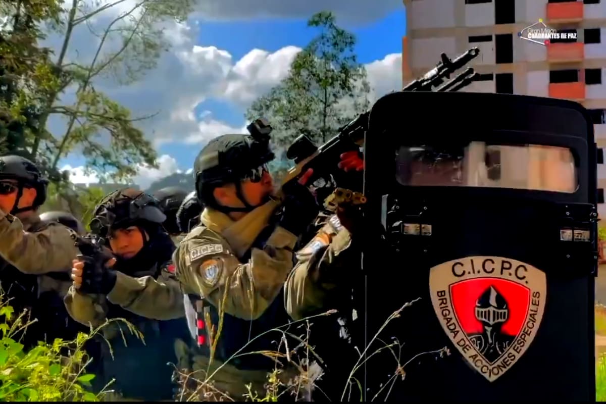 Policía venezolana incauta 55 kilos de drogas y detiene a presuntos narcotraficantes