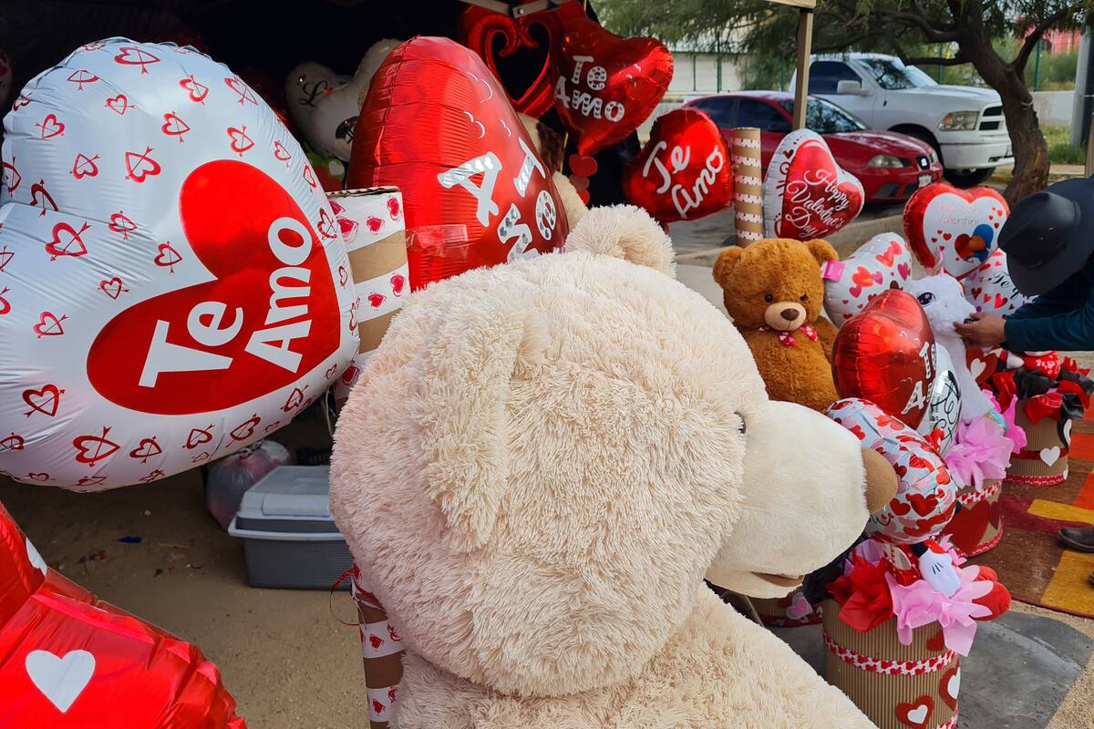 Esperan comerciantes de Navojoa aumento en ventas por Día del Amor