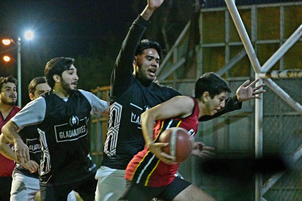 Bulldogs sigue imparable en el Torneo Urbano