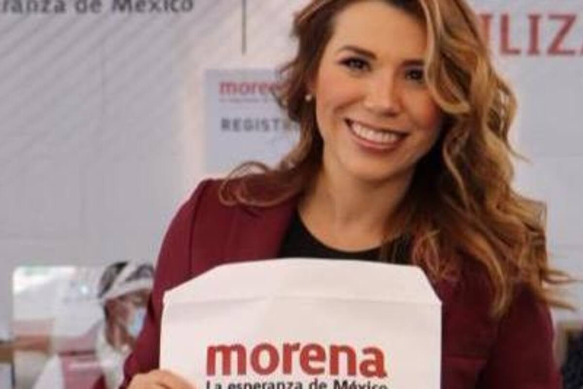 Alcaldesa de Mexicali realiza pre-registro para llegar a ser gobernadora