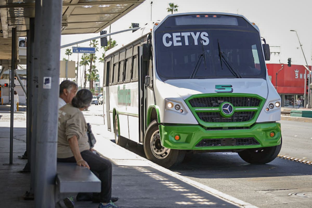 Impulsarán carreras de operador de transporte público en bachilleratos
